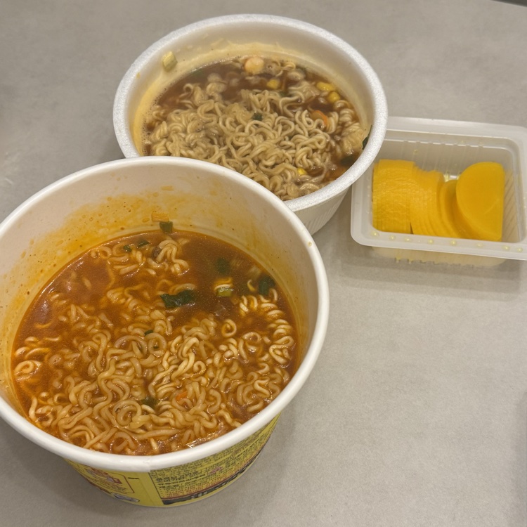 빵해장으로 라면
